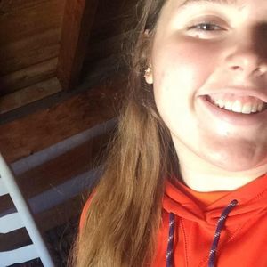 Meet your Posher, Elly